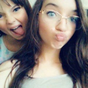 Meet your Posher, Phoebe